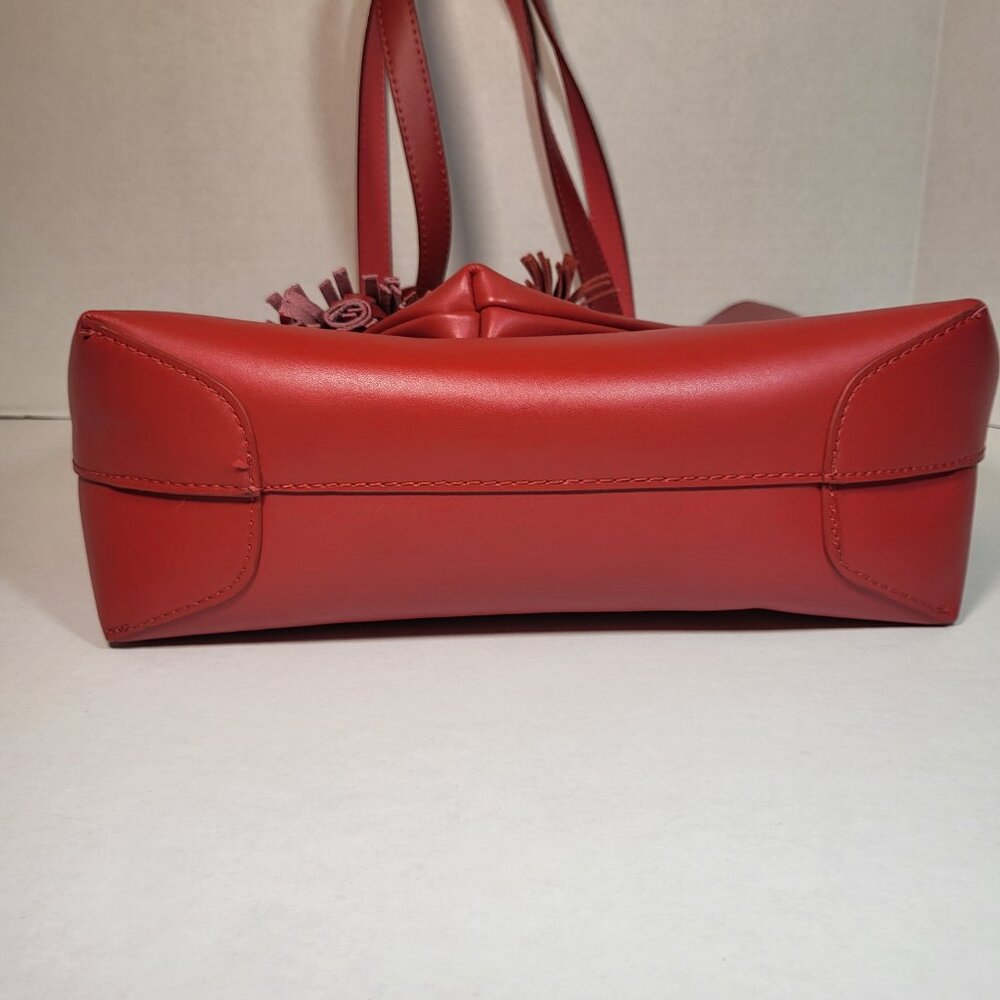 Joy & Iman Large Red Leather Tassel Tote with Wristlet and Removeable Insert - Picture 8 of 16